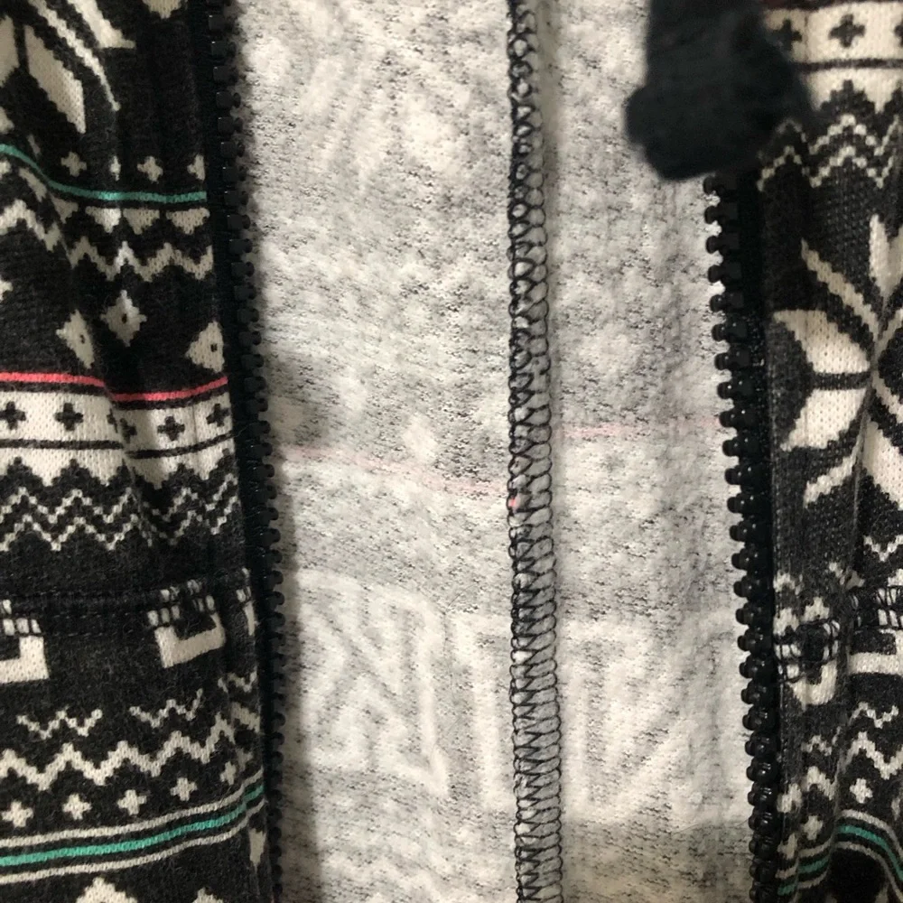 Pink by Victoria’s Secret Christmas Pajama Onesie White Black  Size Small Zip Up - Picture 4 of 5